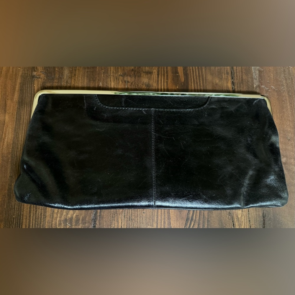 HOBO Clutch